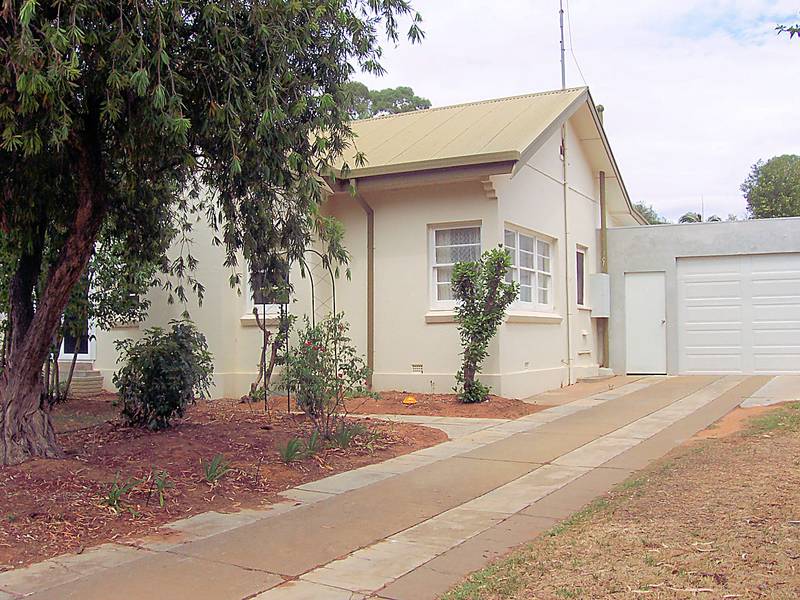 QUALITY CITY LOCATION Picture 1