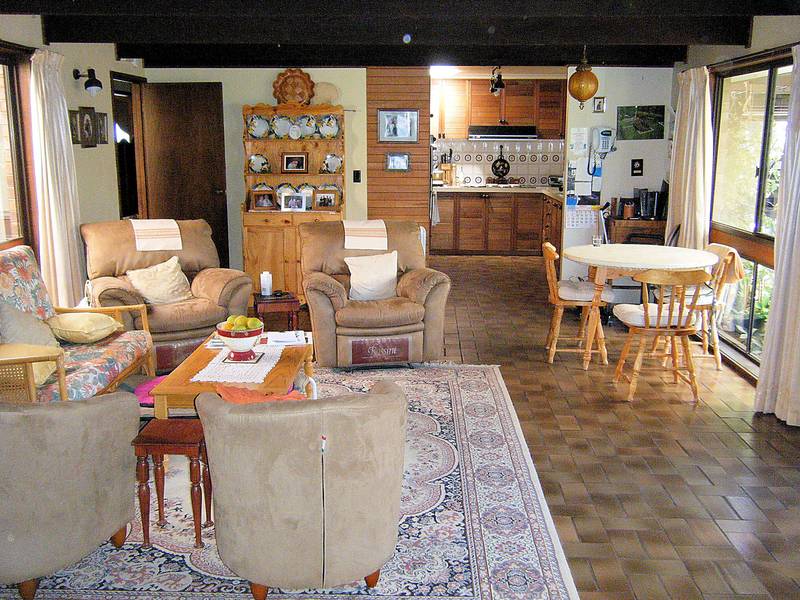 DESIRABLE LOCATION Picture 2