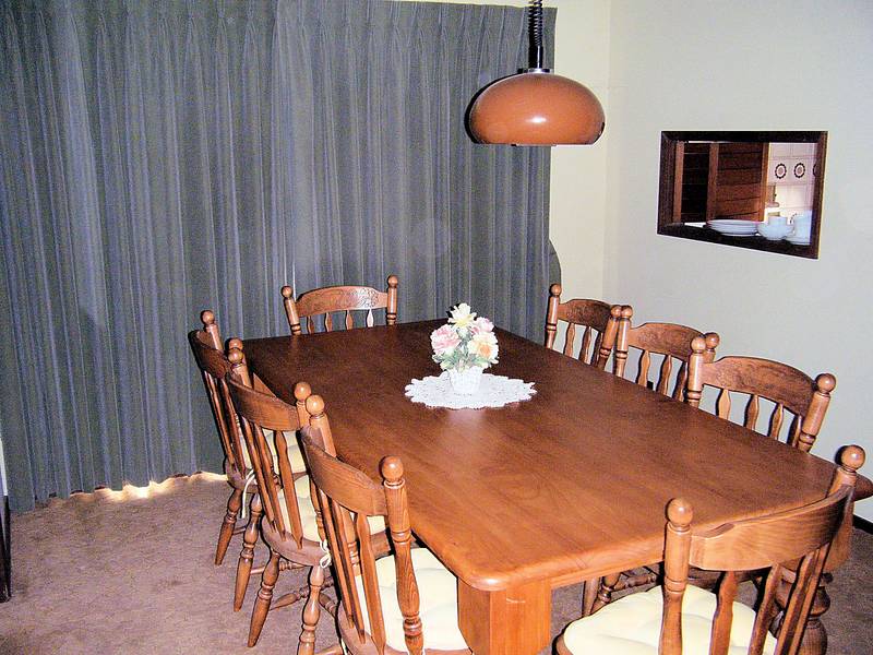 DESIRABLE LOCATION Picture 3