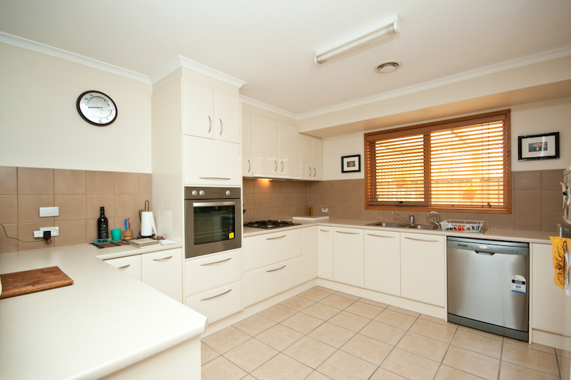 QUALITY FAMILY HOME Picture 2