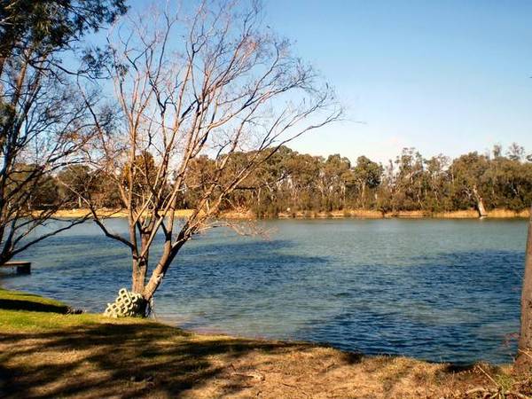 PEACE TRANQUILTY & RIVER VIEWS Picture 1