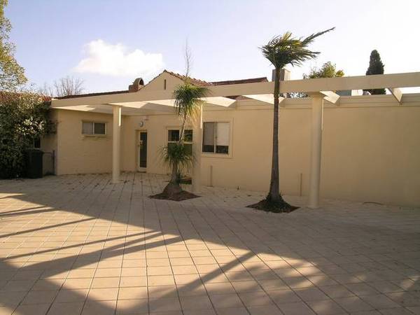 PERFECT FOR MEDICAL ROOMS Picture 1