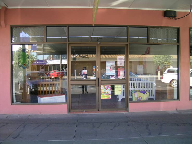 A RARE RETAIL OPPORTUNITY Picture 2