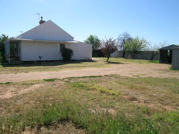 RENTAL INVESTMENT FOR FUTURE GAINS! Picture 1