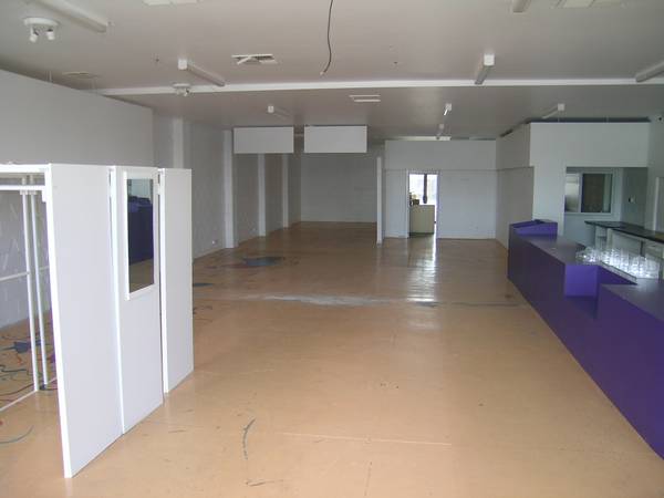 GREAT LOCATION GREAT VALUE Picture 3