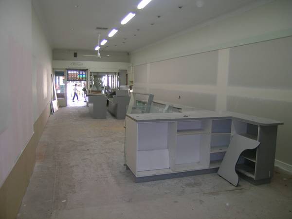 RARE MALL LOCATION Picture RARE MALL LOCATION Picture