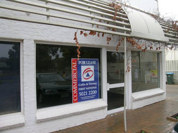 NEAT & TIDY ON TENTH Picture 1