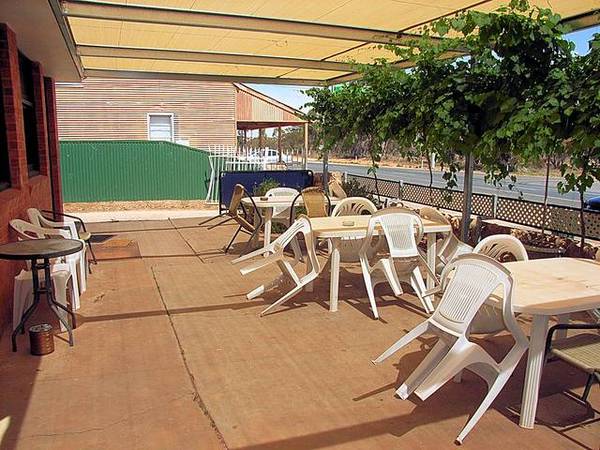 EVERY MANS DREAM - Hotel Picture 2