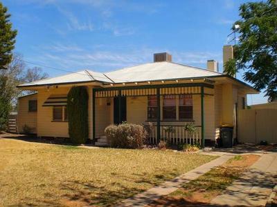 IDEAL LOCATION Picture