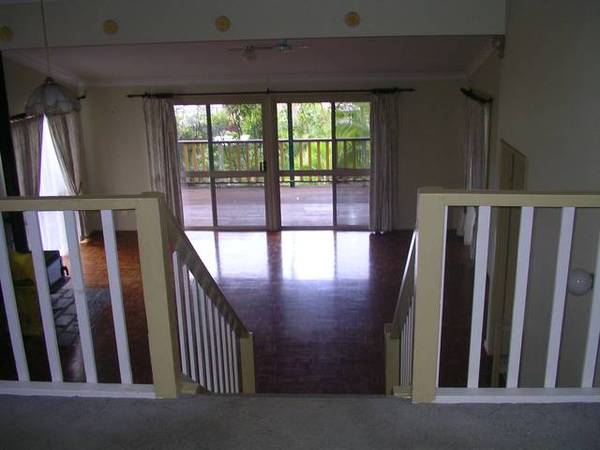 SPLIT LEVEL 3 BEDROOM FAMILY HOME Picture