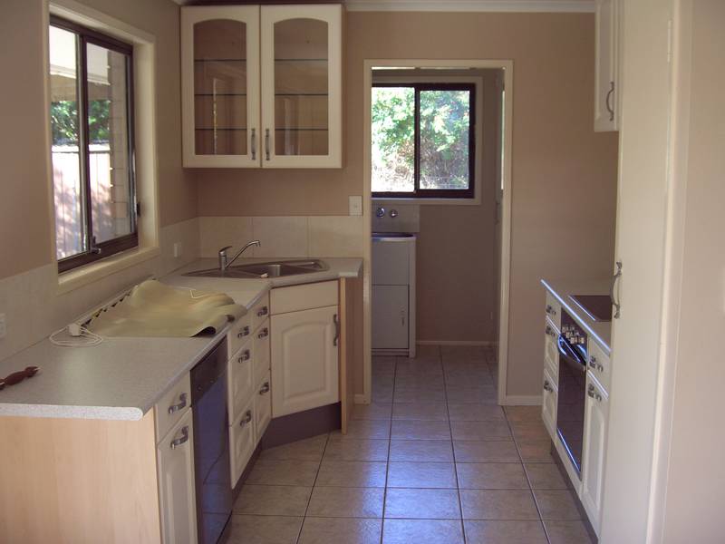 LOOKS CAN BE DECEIVING!! NEAT & TIDY 3 BEDROOM HOME - PETS CONSIDERED! Picture 1