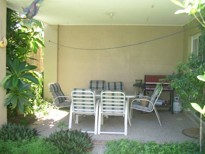 3 BEDROOM TOWNHOUSE - SMALL PETS CONSIDERED! Picture