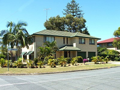 Home near the beach Picture