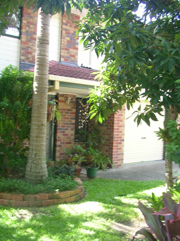 QUIET COMPLEX Picture QUIET COMPLEX Picture