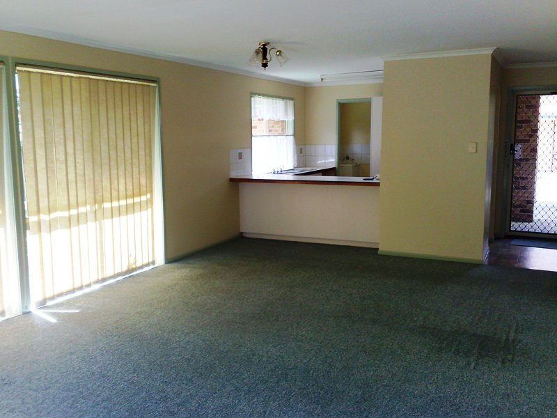 2 BEDROOM VILLA IN QUIET COMPLEX!! Picture 3