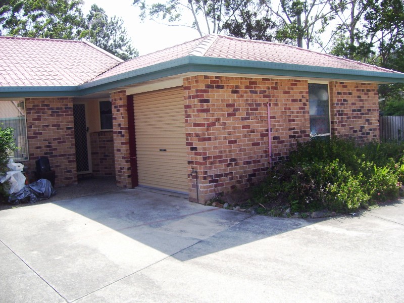 2 BEDROOM VILLA IN QUIET COMPLEX!! Picture 1