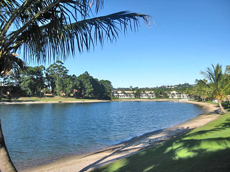 Waterfront Lifestyle Picture 1