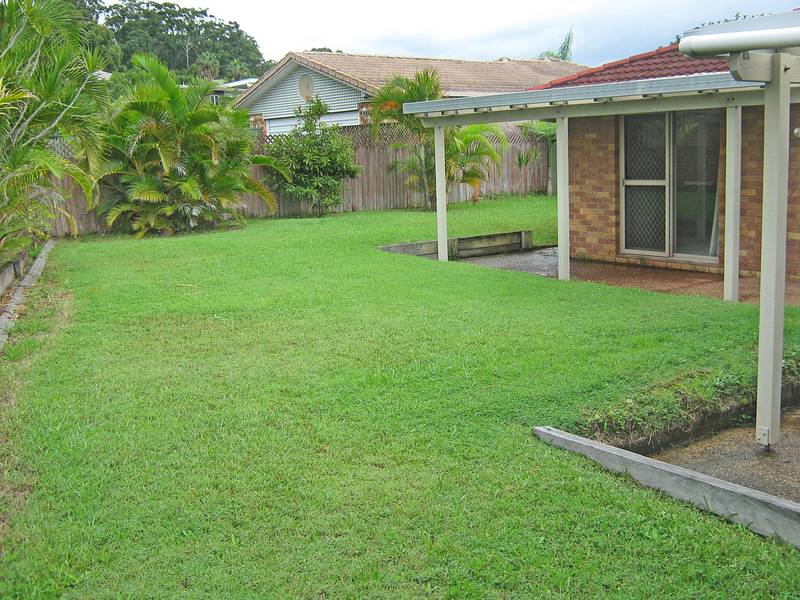 Bargain Buying in Currumbin Picture 2