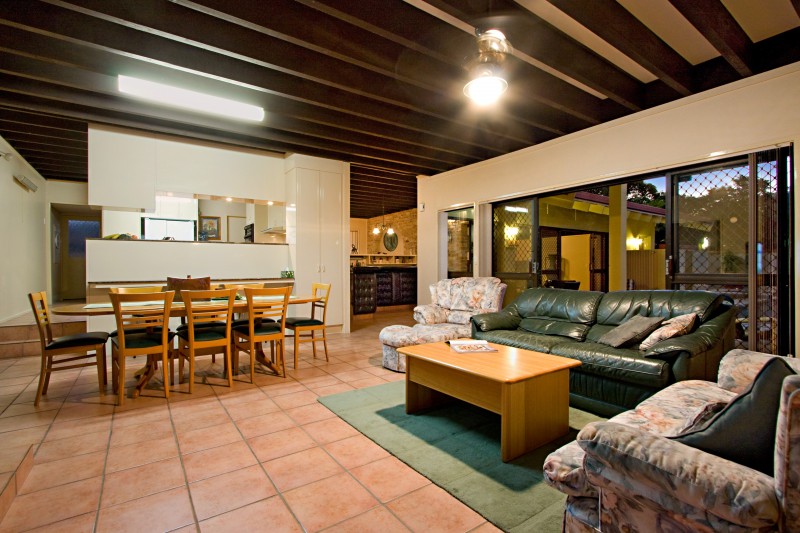 "60 SQUARE HOME ~ 6 BEDROOMS ~ 6 CARS ~ BRING THE 