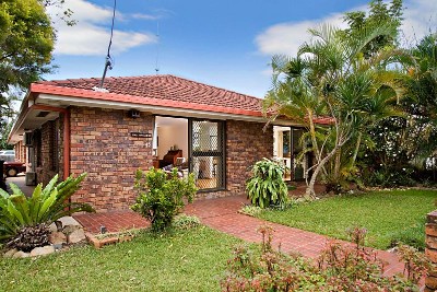 Size surprise in superb location Picture