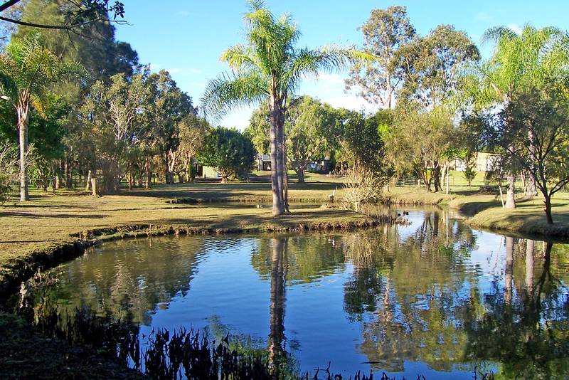 Country living close to beach Picture 1