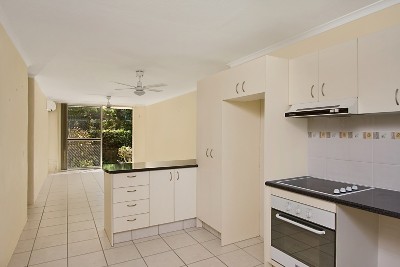 QUIET, REAR POSITION FOR GROUND FLOOR UNIT ~
$305,000 neg. Picture QUIET, REAR POSITION FOR GROUND FLOOR UNIT ~
$305,000 neg. Picture