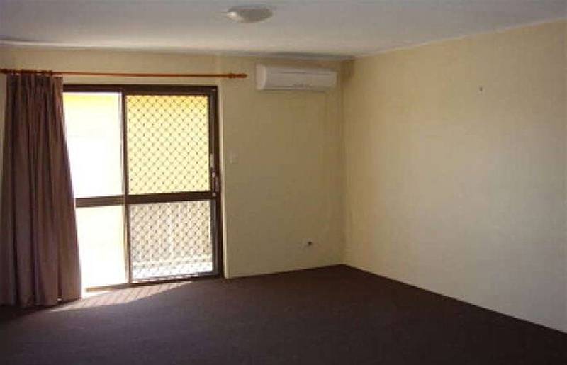 Beach Side - Ocean Views Picture 3