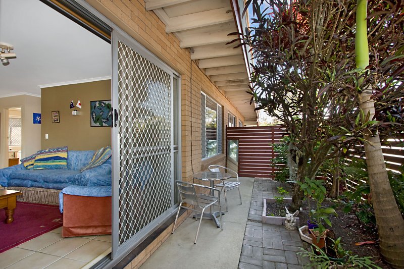 200 Metres to the Beach! Picture 2