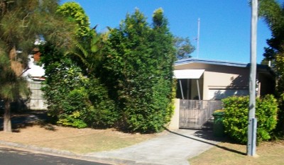 4 BEDROOM HOME - PETS OK!! Picture 4 BEDROOM HOME - PETS OK!! Picture