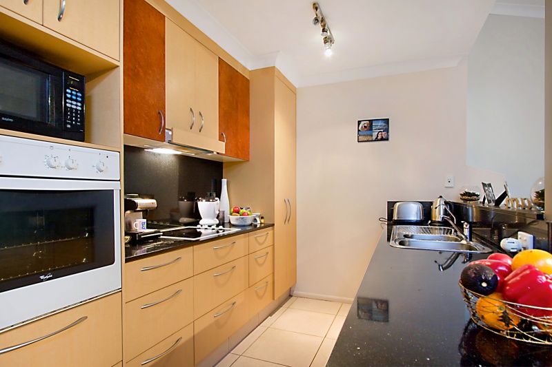 Classic townhouse in Currumbin Picture 2