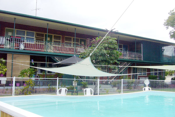 TOP LOCATION FOR SUMMER!! Picture 1