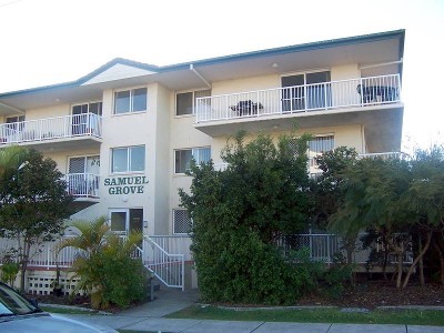 CLOSE TO EVERYTHING!!!
CORNER OF 3rd AVENUE Picture CLOSE TO EVERYTHING!!!
CORNER OF 3rd AVENUE Picture