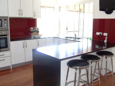 ELEGANT 4 BEDROOM FAMILY HOME SPLIT OVER 3 LEVELS - PERFECT FOR ENTERTAINING!! Picture ELEGANT 4 BEDROOM FAMILY HOME SPLIT OVER 3 LEVELS - PERFECT FOR ENTERTAINING!! Picture