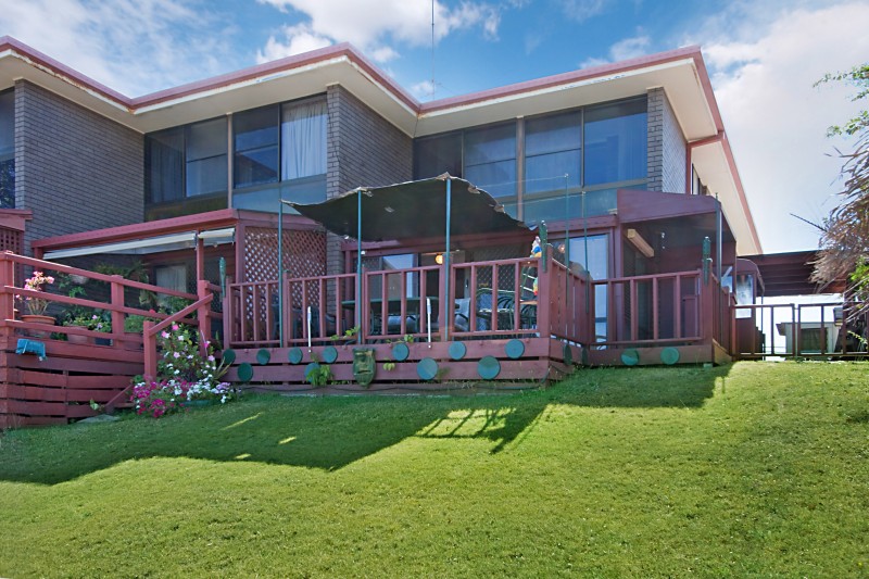 Waterfront Townhouse Picture 3