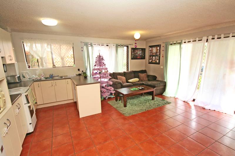 Bargain basement Picture 1