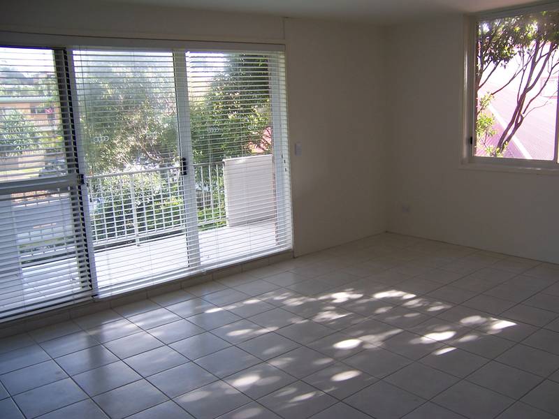 A hop, skip & jump to the beautiful Currumbin Beach Picture 3