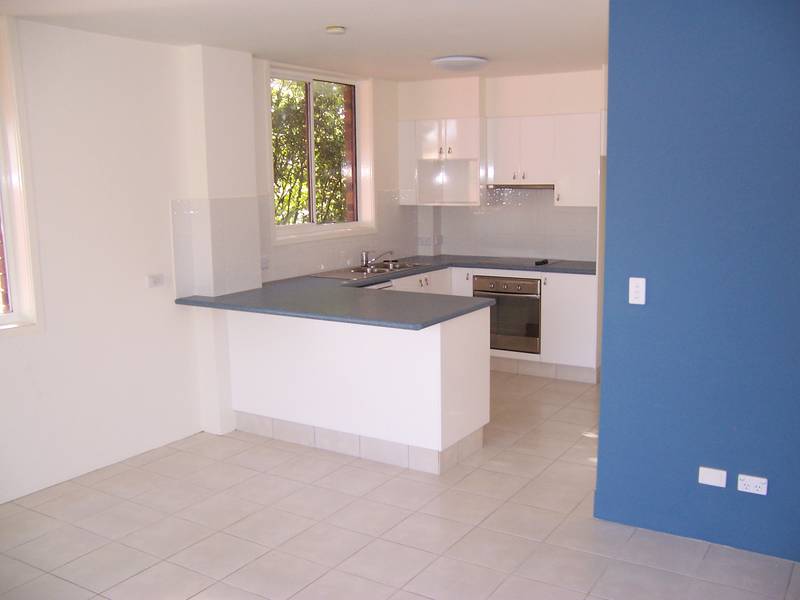 A hop, skip & jump to the beautiful Currumbin Beach Picture 2