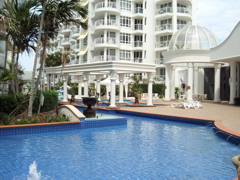 Resort Living Picture 2