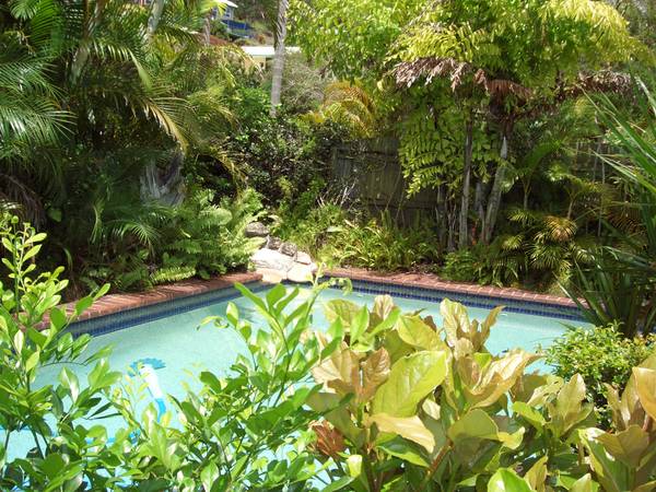 Large 4 Bedroom Family Home Picture 2