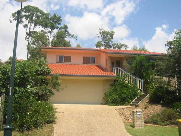 Beautiful Family Home Picture 1