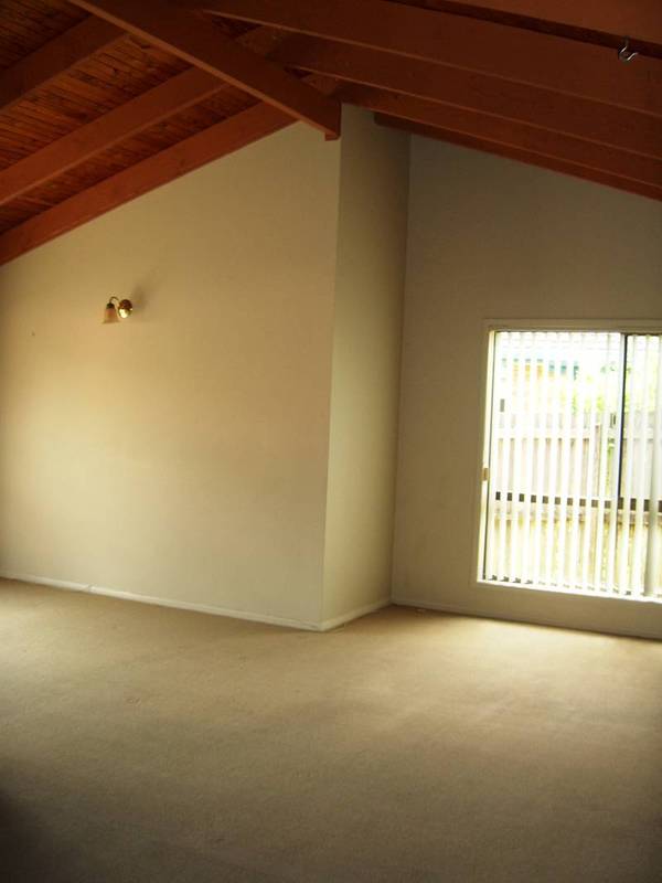 NEAT & TIDY 3 BEDROOM FAMILY HOME Picture 3