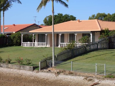 3 BEDROOM CANAL FRONT HOME!! PETS OK!! Picture 3 BEDROOM CANAL FRONT HOME!! PETS OK!! Picture