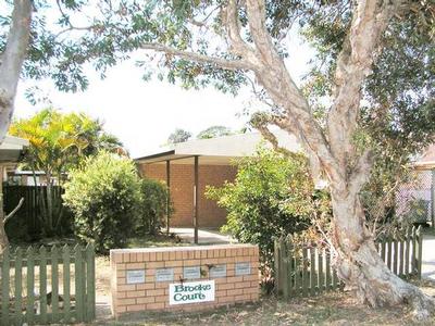 DUPLEX JUST 203 PACES TO A DIP IN THE OCEAN.... Picture