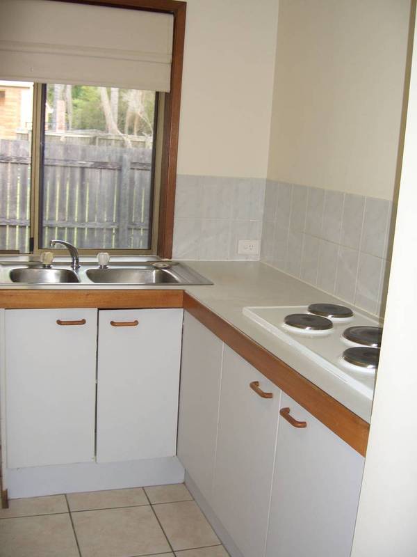 ***FIRST WEEKS RENT FREE*** Picture 2