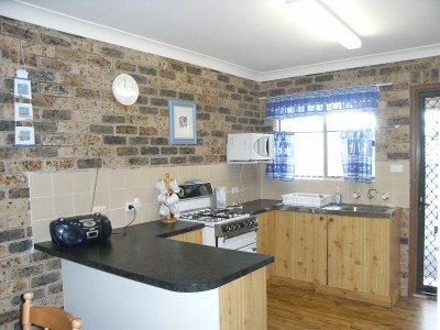 1 of 5 to 7 bowen Picture