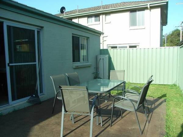 Only minutes to all Huskisson has to offer! Picture 3