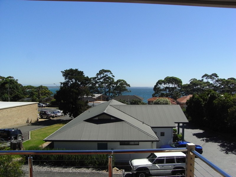 COMFORTABLE & CONVENIENT Picture 2