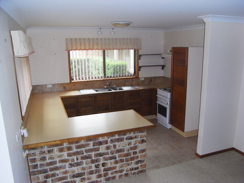 ABSOLUTELY PERFECT! Picture 2