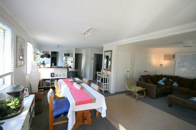 FIRST HOME BUYERS TAKE NOTE! Picture