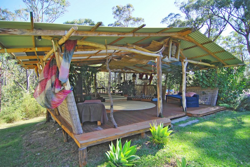 40 ACRE PRIVATE RETREAT Picture 2